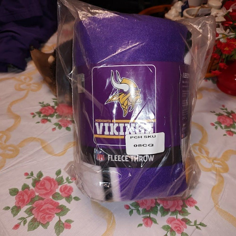 New NFL Minnesota Vikings Fleece Throw 50in/60in